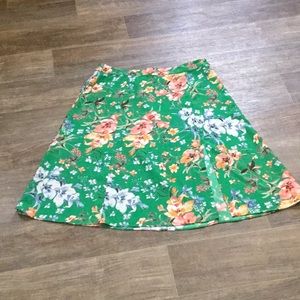 Loft Petites green flowered skirt size 12P